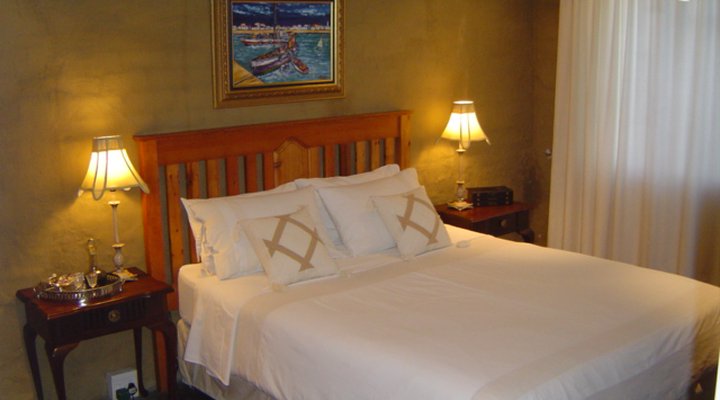 African Olive Country Estate