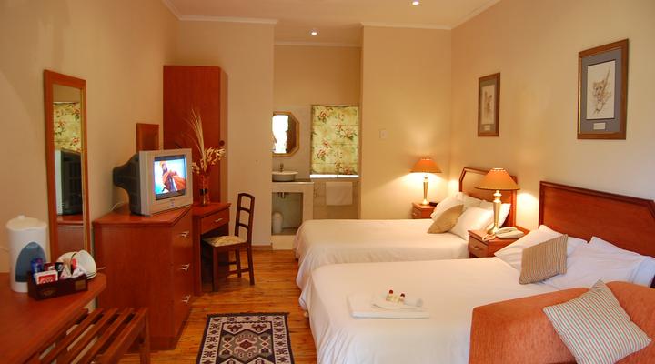 Oak Lodge Guesthouse