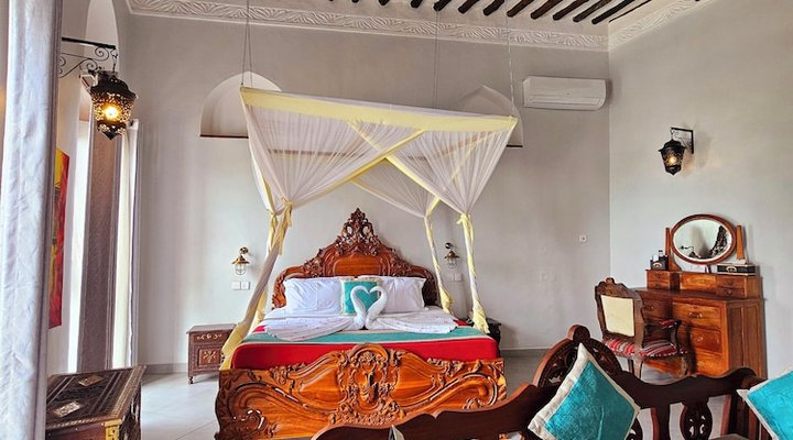 Mizingani Seafront Hotel