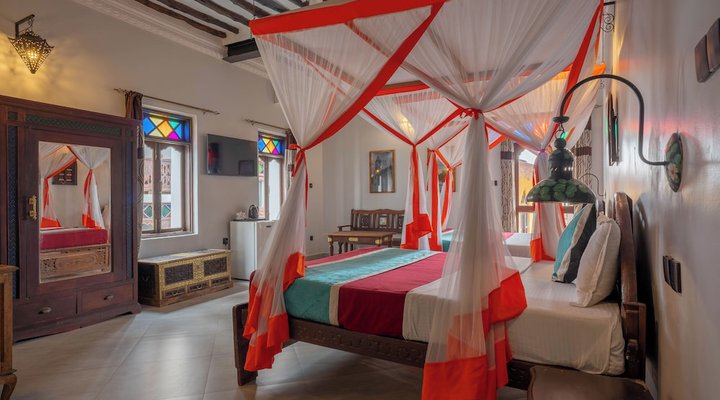 Mizingani Seafront Hotel