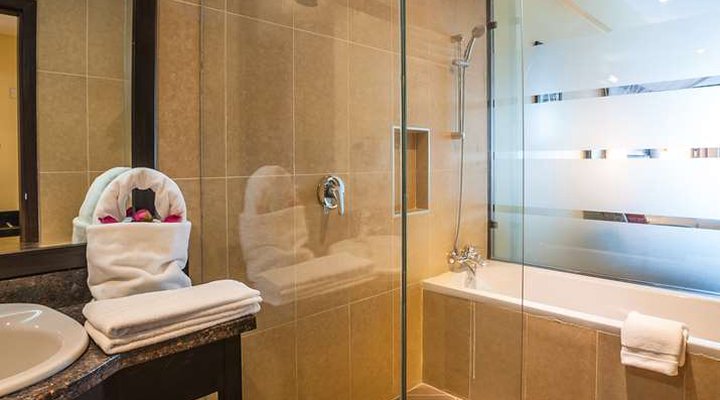 Acacia Premier Hotel