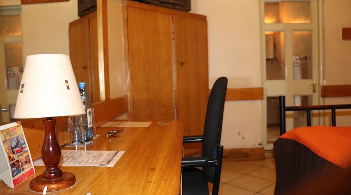Parklands Shade Hotel