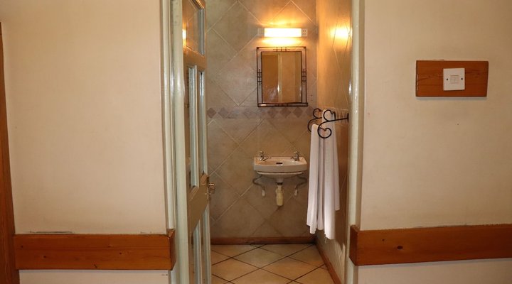 Parklands Shade Hotel