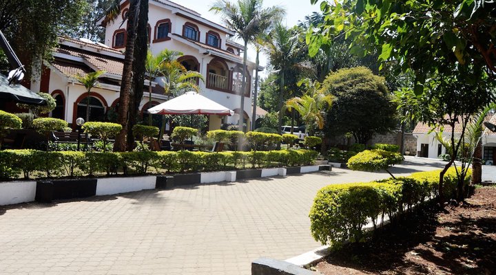 Karen Bomas Inn