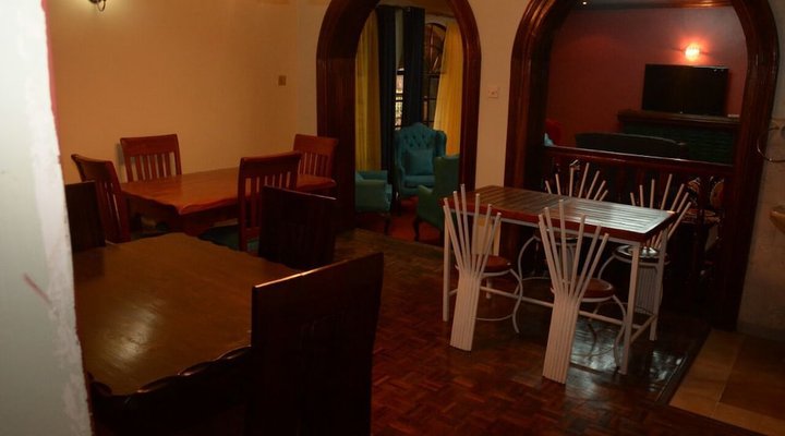 Karen Bomas Inn