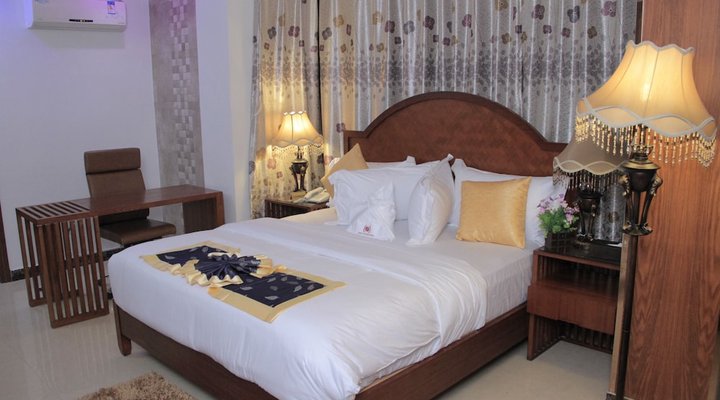 Zimbo Golden Hotel