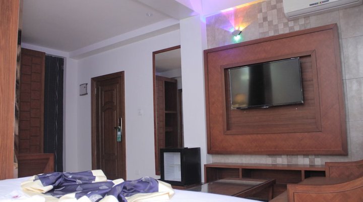 Zimbo Golden Hotel