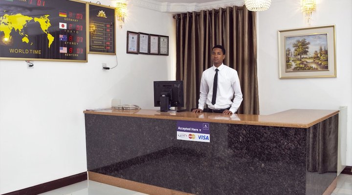 Kingsbridge Royale Hotel