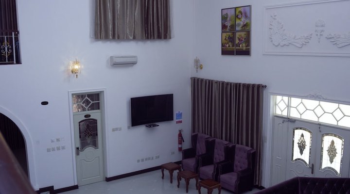 Kingsbridge Royale Hotel