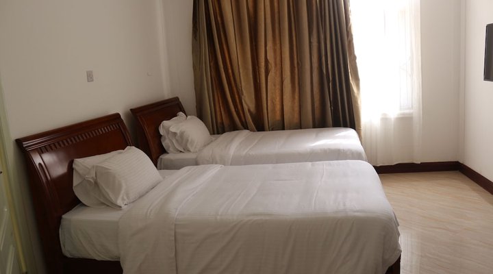 Kingsbridge Royale Hotel