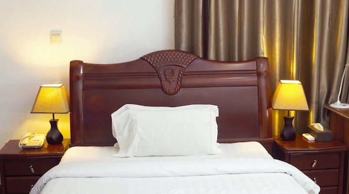 Kingsbridge Royale Hotel