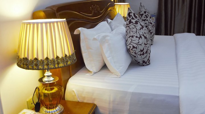 Kingsbridge Royale Hotel