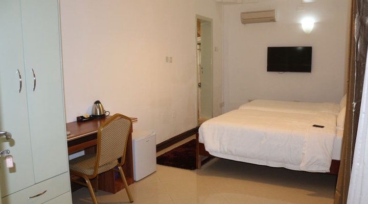 Kingsbridge Royale Hotel