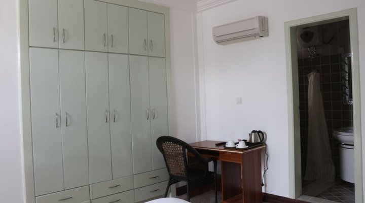 Kingsbridge Royale Hotel