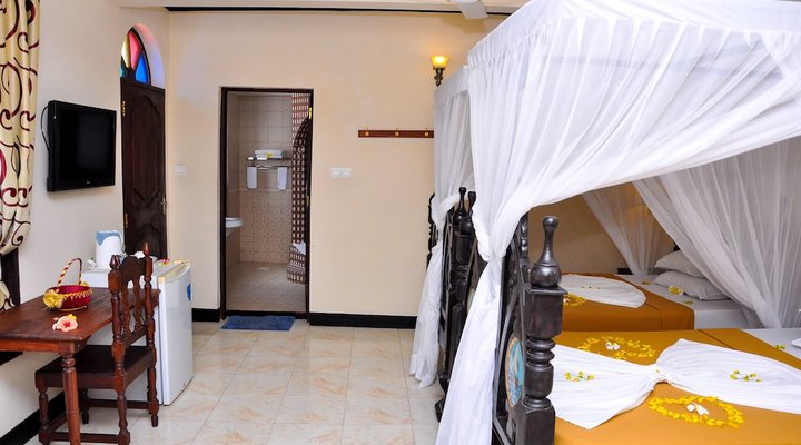 Forodhani Park Hotel