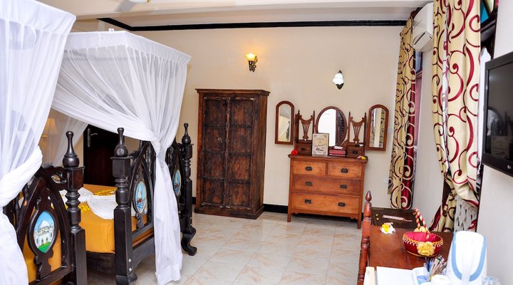 Forodhani Park Hotel