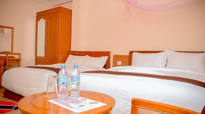 Silver Paradise Hotel