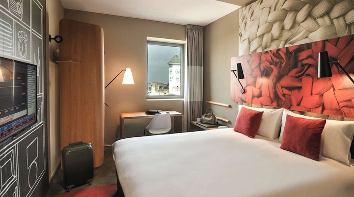 Ibis Casa Voyageurs