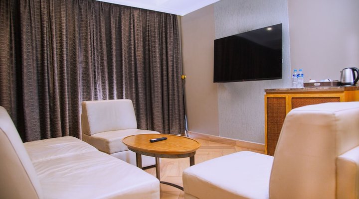 Tanga Beach Resort & Spa