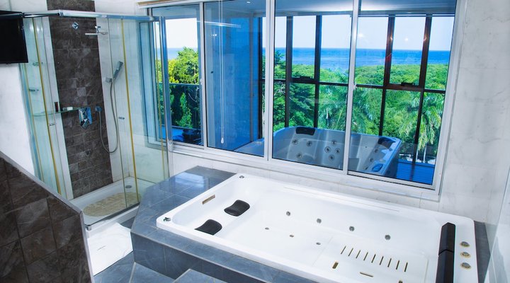 Tanga Beach Resort & Spa