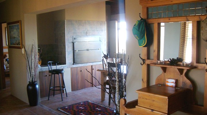 Malachite Country House, Heights Road 306, Wilderness.