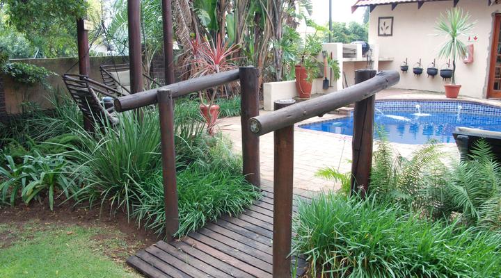 Journey's Inn Africa Guest Lodge