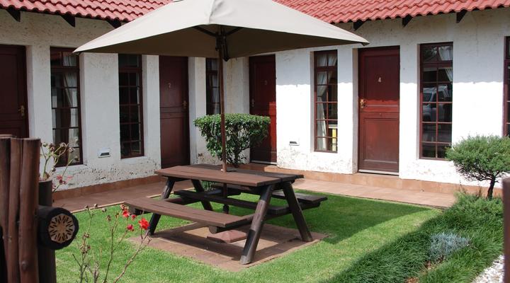 Journey's Inn Africa Guest Lodge