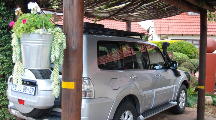 Journey's Inn Africa Guest Lodge