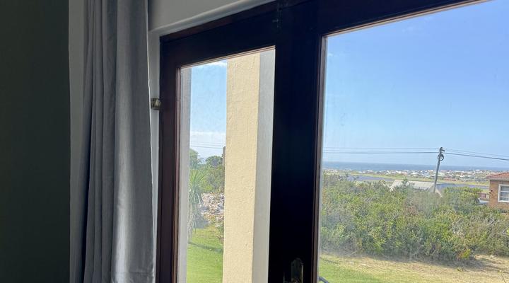 Sea and Vlei on Disa