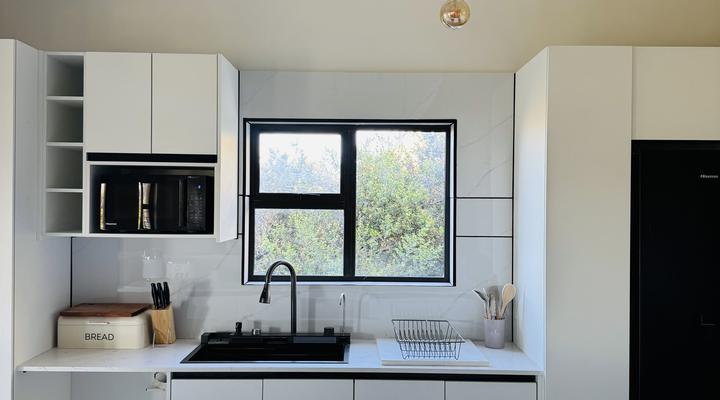 Sea and Vlei on Disa