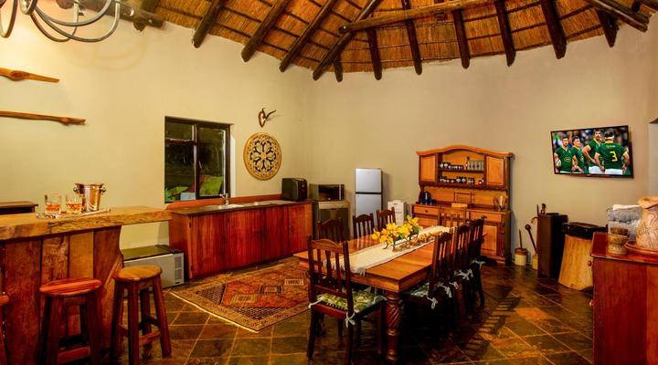 African Flame Lodge