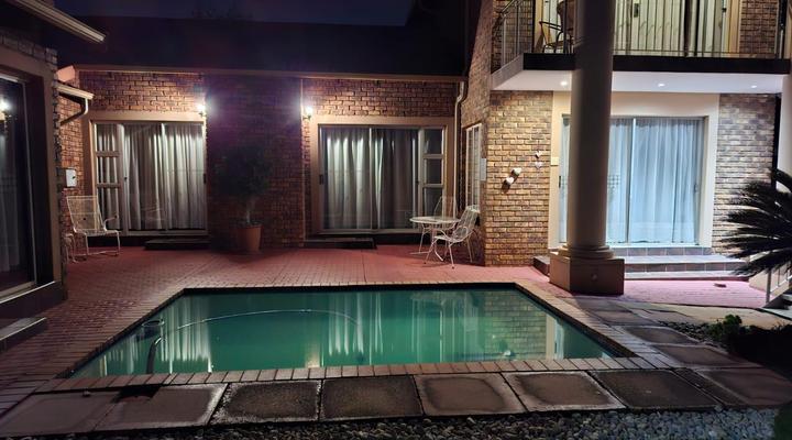 The Clubhouse Guesthouse