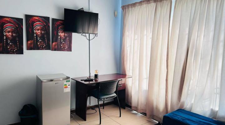 Baseni Airguest House