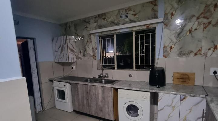 Baseni Airguest House