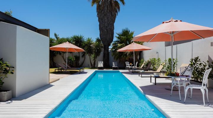 Bloubergstrand Lodge