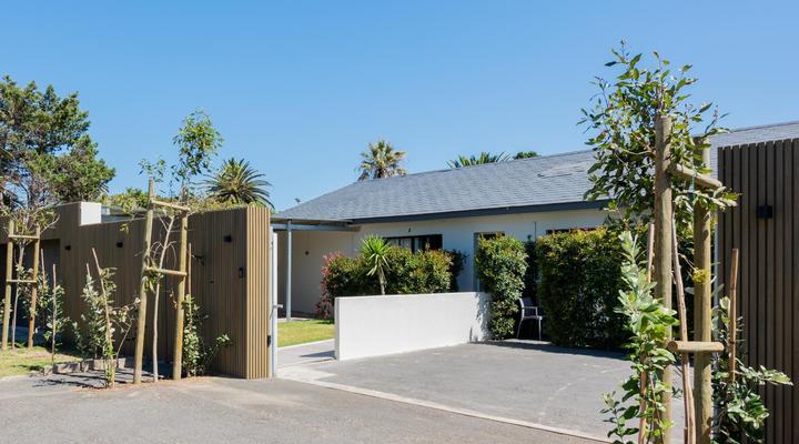 Bloubergstrand Lodge