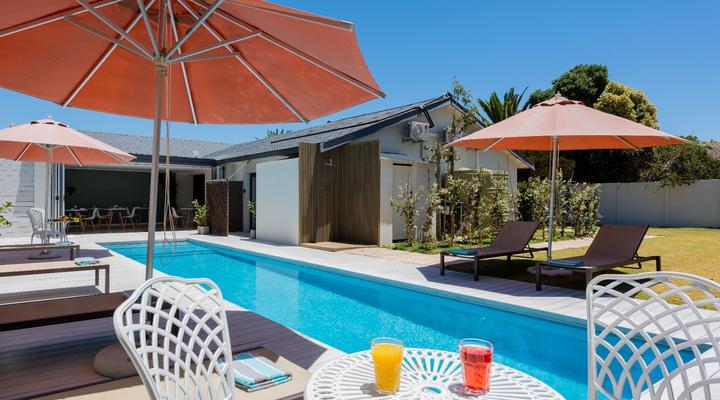 Bloubergstrand Lodge