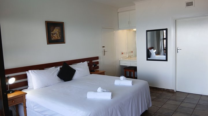 Albatros Guest House