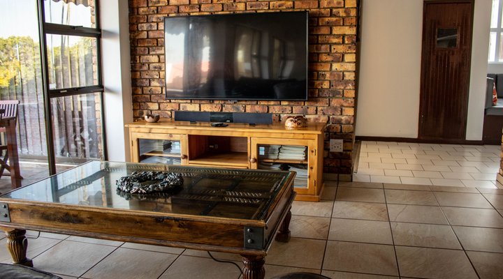 Albatros Guest House