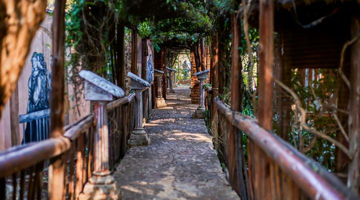 Duck and Dine Guest House