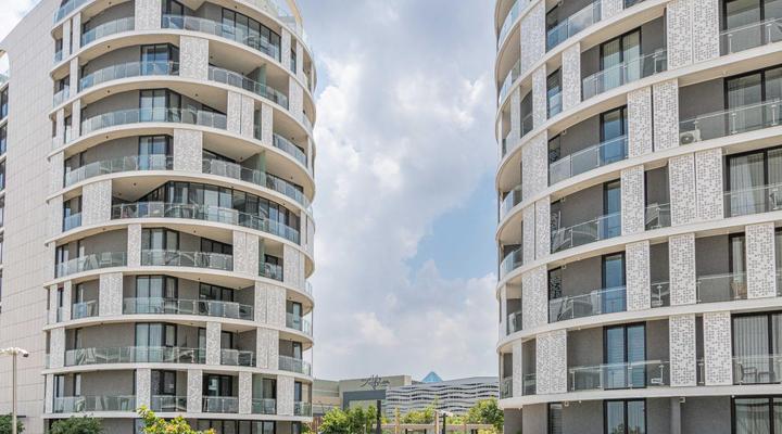 Lux @ Ellipse Galelileo