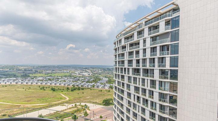 Lux @ Ellipse Galelileo