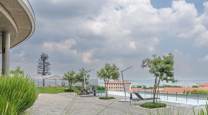 Lux @ Ellipse Galelileo