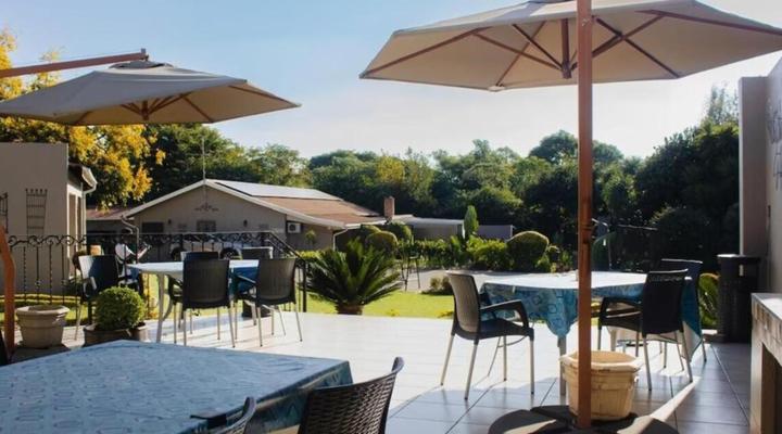 Oaklands Inn & Conference Centre