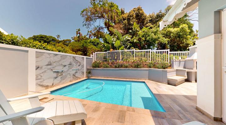 Rose Cottage in Caribbean Estate