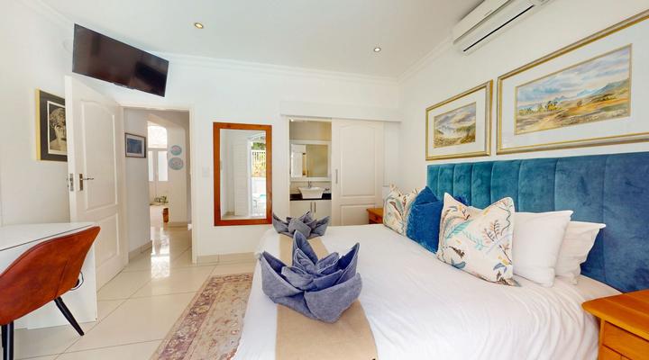 Rose Cottage in Caribbean Estate