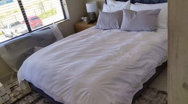 33 @ Nivica - Jon Ollafson Rd