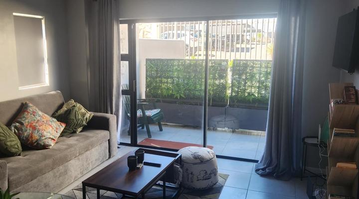 Millennial Arch @ 7 Aparthotel