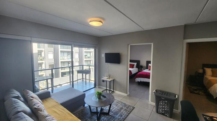 Millennial Arch @ 52 Aparthotel