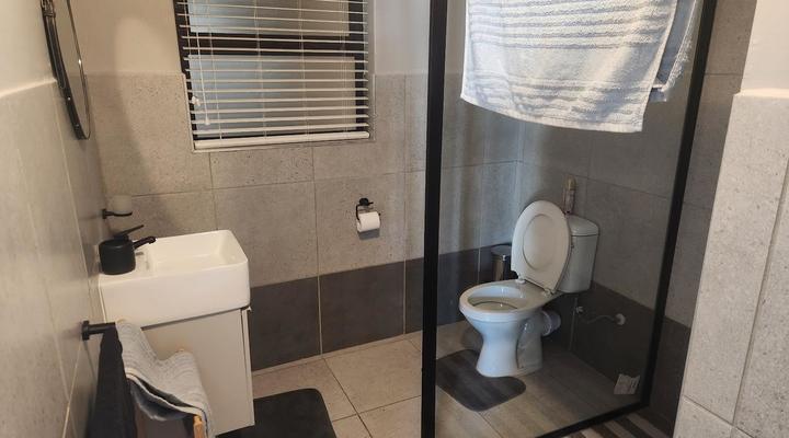 Millennial Arch @ 52 Aparthotel